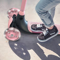Afbeelding laden in Galerijviewer, Yvolution – Yglider Kiwi – Roze - Kids Plus