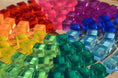 Afbeelding laden in Galerijviewer, Bauspiel Set van 100 Lucent Cubes Kids Plus