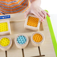 Afbeelding laden in Galerijviewer, Guidecraft Tactile Matching Houten Puzzel Kids Plus