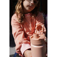 Afbeelding laden in Galerijviewer, GRECH&CO Twist + Go Thermo Water Bottle SUNSET - Kids Plus