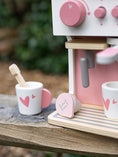 Afbeelding laden in Galerijviewer, Label Label – Houten Espresso Machine – Pink Kids Plus