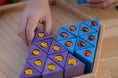 Afbeelding laden in Galerijviewer, Bauspiel Driehoekjes met fonkelsteentjes - set van 100 Kids Plus