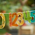 Afbeelding laden in Galerijviewer, TickiT Rainbow Glitter Numbers Set Kids Plus