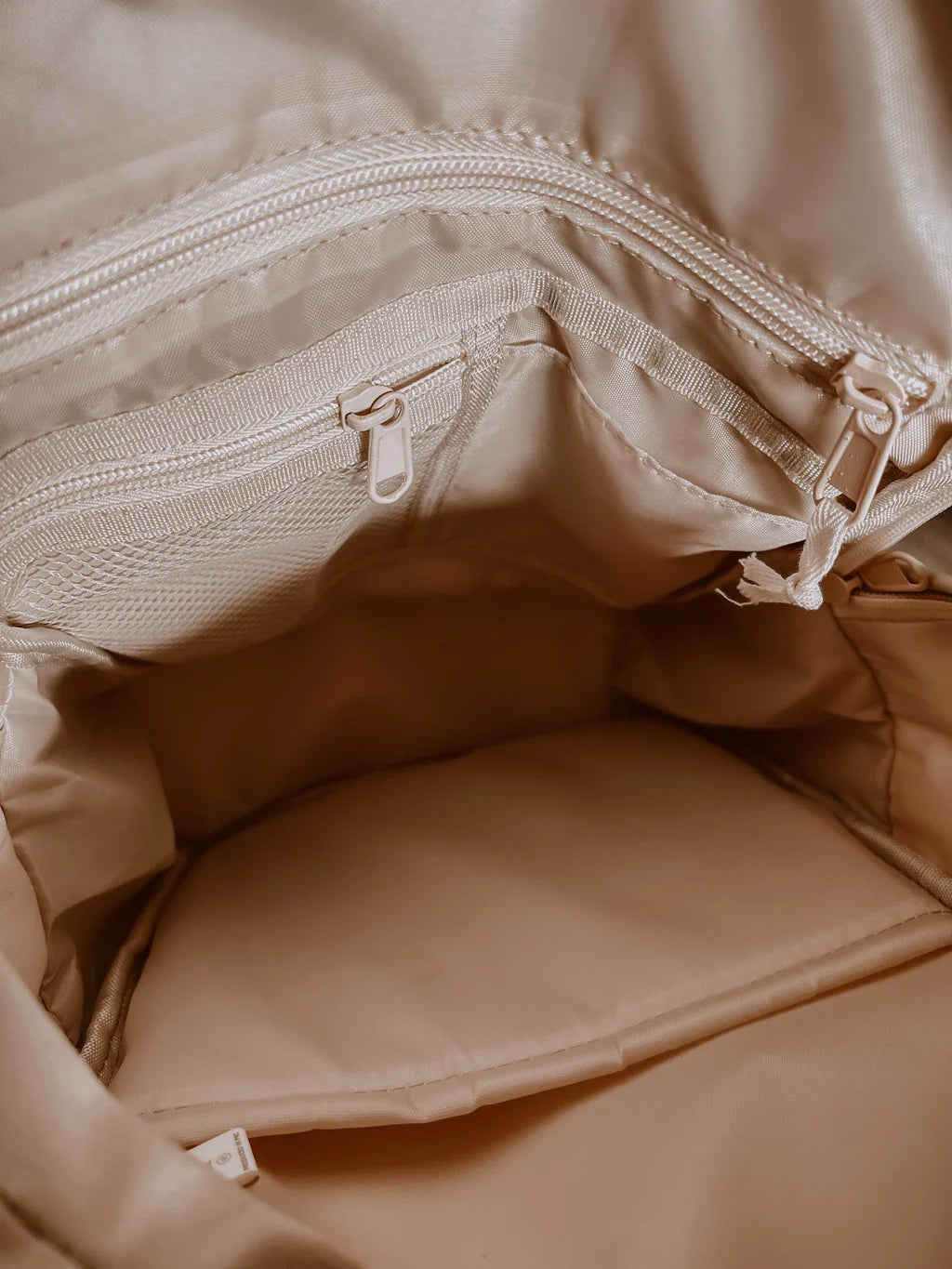 🌼 Mrs Ertha Rugzak – Little Daisys (38 × 27 × 13 cm) 🌼 Kids Plus