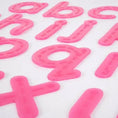 Afbeelding laden in Galerijviewer, TickiT® SiliShapes Trace Alphabet – Roze Siliconen Letters (Set van 26) Kids Plus
