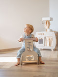 Afbeelding laden in Galerijviewer, Label Label – 3 in 1 Rocker, Walker and Car – Nougat Kids Plus
