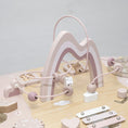 Afbeelding laden in Galerijviewer, Label Label – Houten Activiteitentafel Roze 🎀✨ Kids Plus
